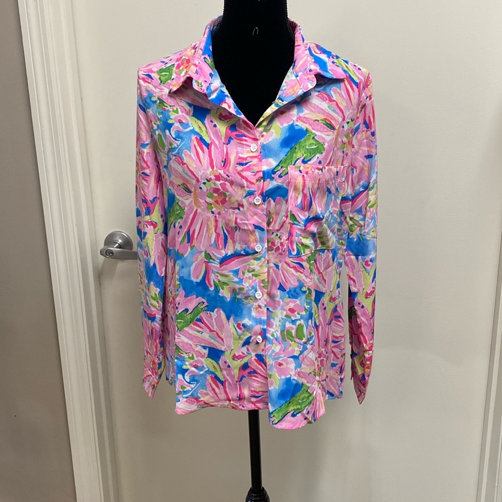 Women’s blouse